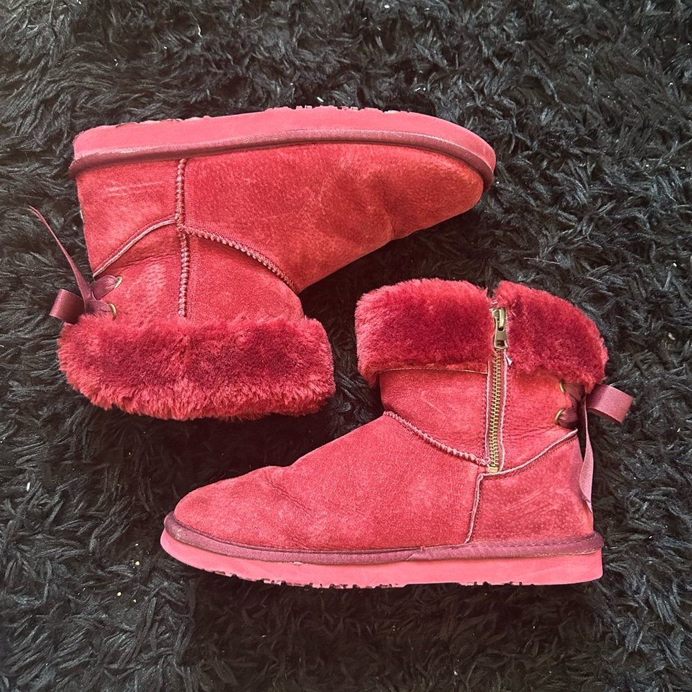 Womens Size 10; Lam Winter boots
